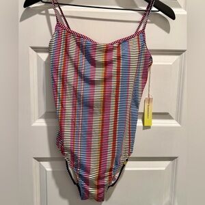 NWT Summersalt One Piece Swimsuit Sz. 6